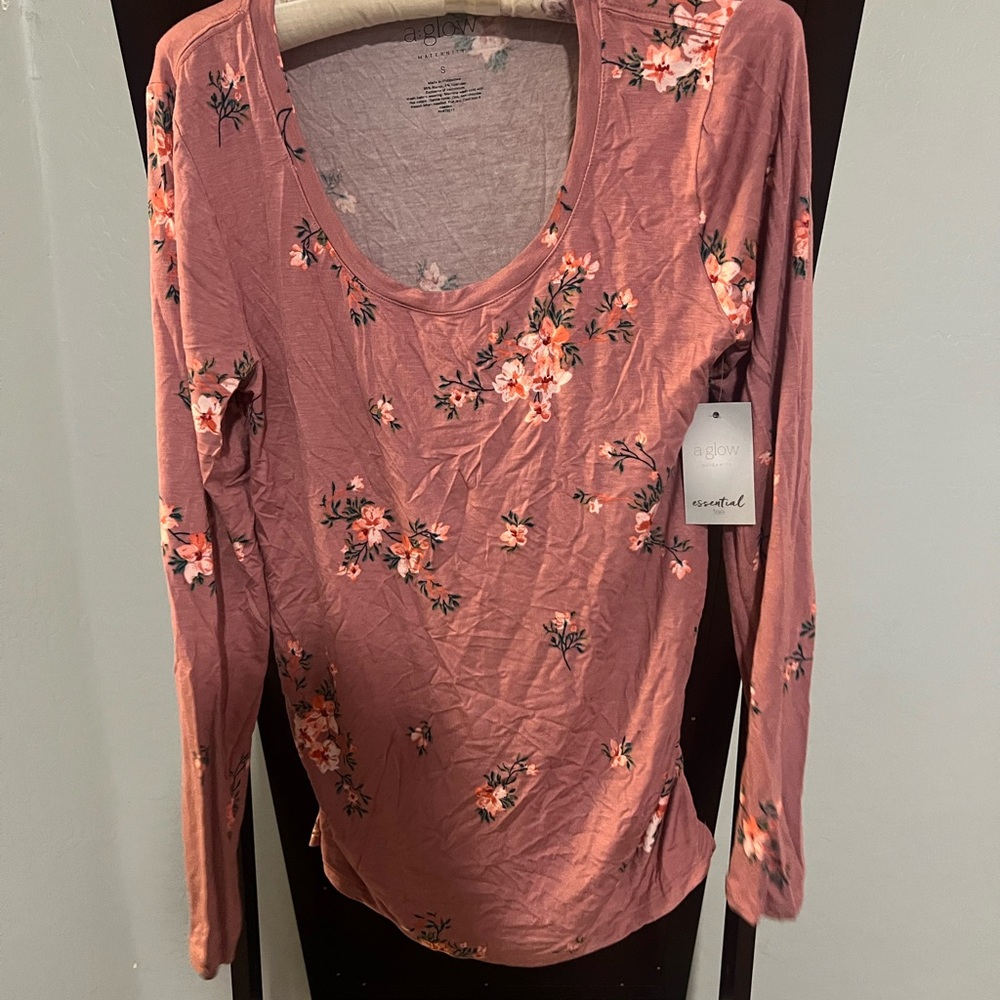 a:glow maternity Dusty Rose Floral Scoop Neck Long Sleeve Tee